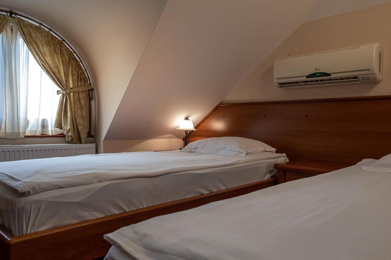 Hotel Vila Lago Палич Экстерьер фото